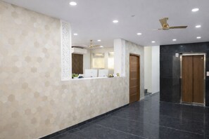 Reception - Hotel SVR Grand (Puducherry)