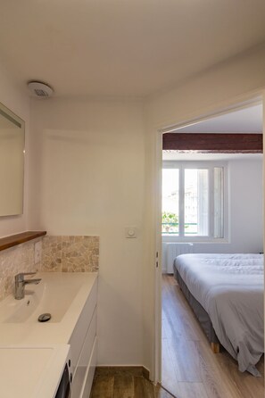 1 bedroom, iron/ironing board, internet, bed sheets - Charming duplex - Centre Place de Verdun (Castelnaudary)