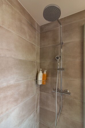 Hair dryer, towels, soap, toilet paper - Charming duplex - Centre Place de Verdun (Castelnaudary)