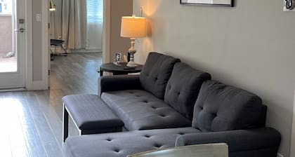 Lovely 2-bedroom condo in Redwood City perfect for your getaway