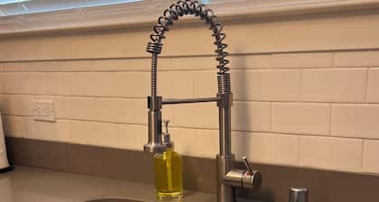 Lovely 2-bedroom condo in Redwood City perfect for your getaway