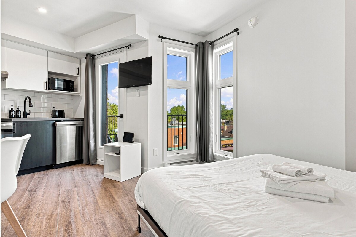 Classic Studio, Balcony | Blackout curtains, soundproofing, free WiFi, bed sheets