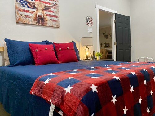 Cozy 3-BR house near Fossil Creek Ranch. Fitzhugh,Ok! All the comforts of home!