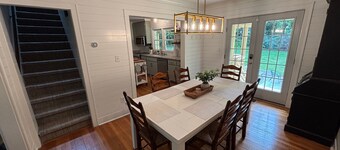 Charming Clemson Retreat Near Campus, The Walker Course, & Lake Hartwell