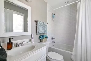 Hair dryer, towels, soap, toilet paper - RVA Retreat Sauna  Relaxing Home Fenced Yard (Richmond)