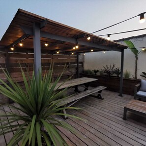 Outdoor dining - Vrbo Property (Capbreton)