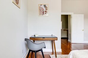 Interior - Walk to Allianz Urban Oasis in Oregon Hill (Richmond)
