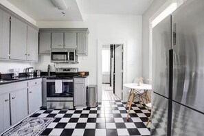 Private kitchen - Walk to Allianz Urban Oasis in Oregon Hill (Richmond)