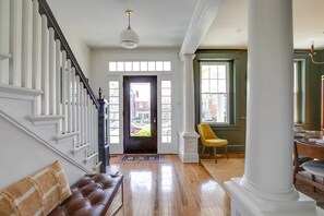 Interior - Walk to Carytown & VMFA Restored Historic Home (Richmond)