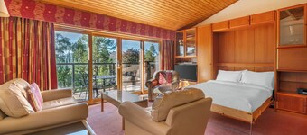 The Lodges At Craigendarroch Country Club