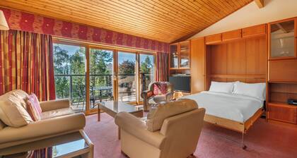 The Lodges At Craigendarroch Country Club