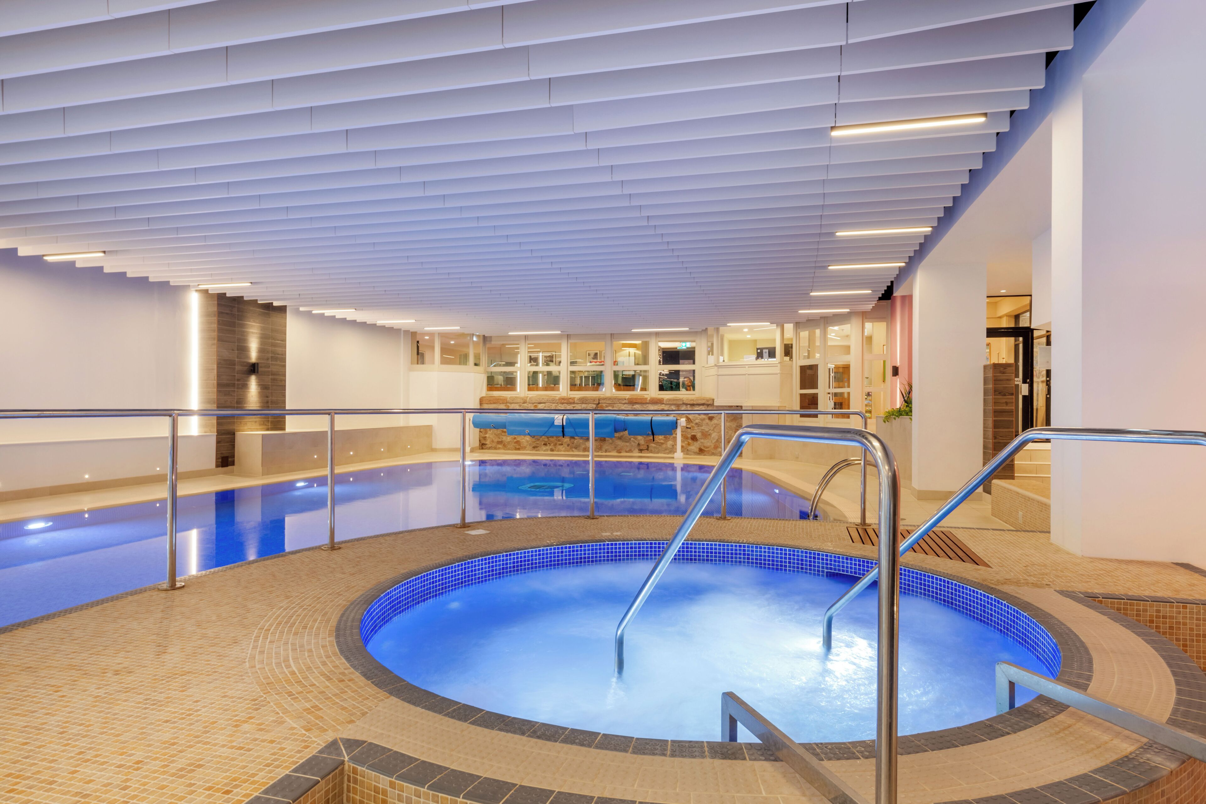 Indoor spa tub