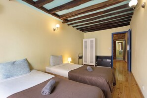2 bedrooms, WiFi, bed sheets - Apartment 'Way To Castle - Alfama 6' with Wi-Fi and Air Conditioning (Lisboa)