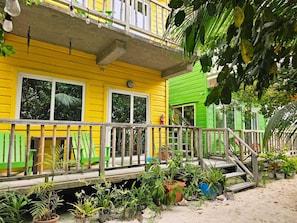 Exterior - Cozy studio in Caye Caulker with AC and rooftop patio (Caye caulker)