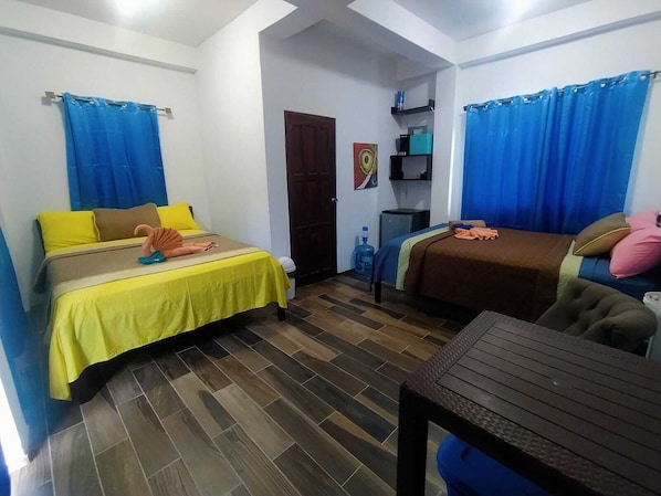 Room - Cozy studio in Caye Caulker with AC and rooftop patio (Caye caulker)
