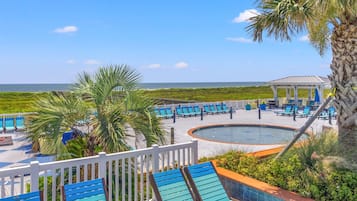 House, 5 Bedrooms | Pool