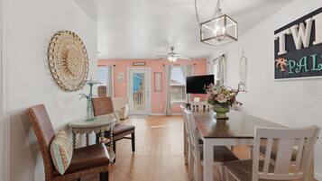 Nhà, 3 phòng ngủ | Khu ăn uống