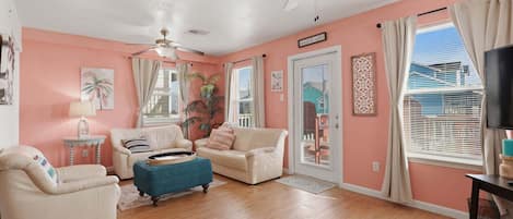 Maison, 3 chambres | Coin séjour