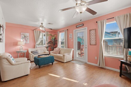 Coastal Oasis In Surfside Beach 3 Bedroom Home