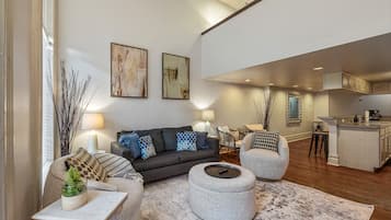 House, 1 Bedroom | Ruang tamu