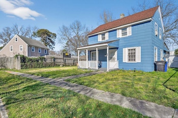 Cozy Cradock Charm Your Portsmouth Home Base 4 Bedroom Home