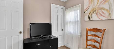 House, 4 Bedrooms | Interior