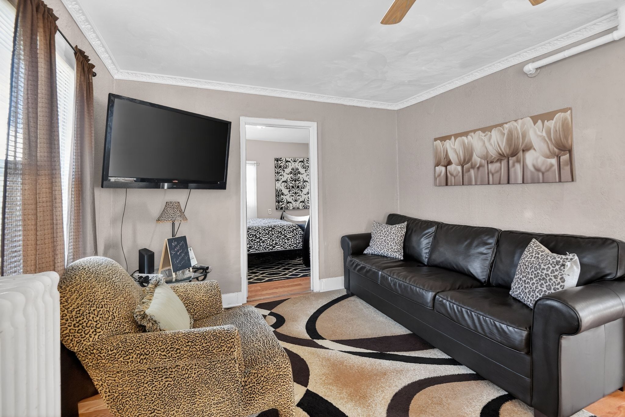 House, 4 Bedrooms | Living area