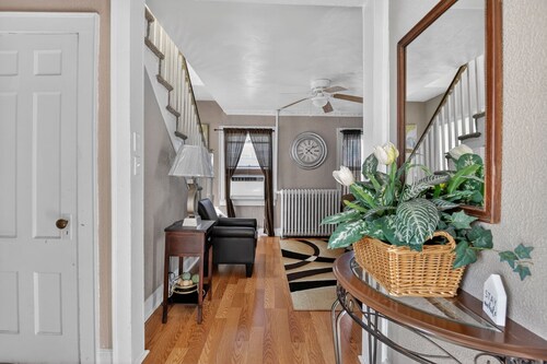 Cozy Cradock Charm Your Portsmouth Home Base 4 Bedroom Home