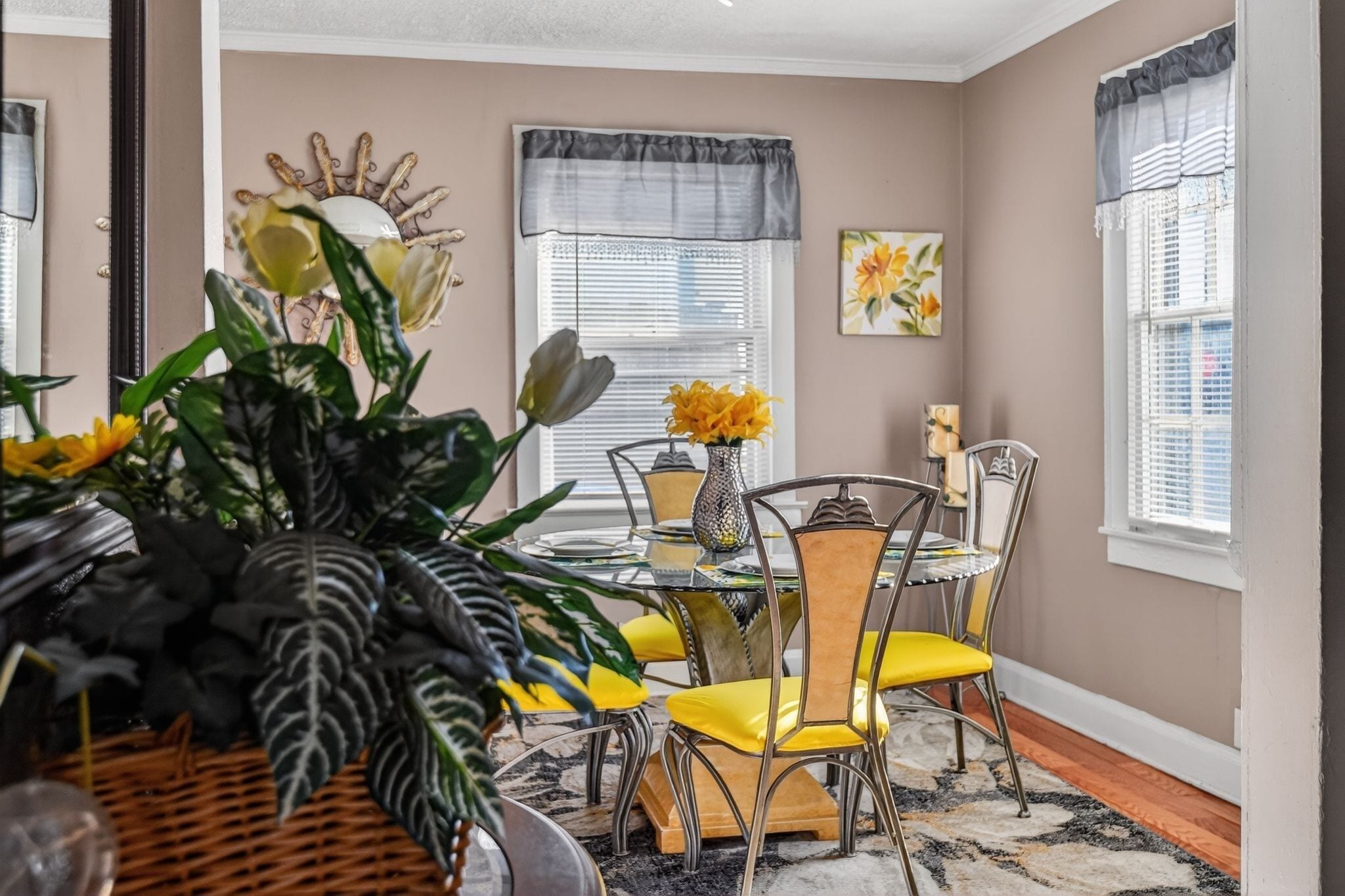 House, 4 Bedrooms | Dining