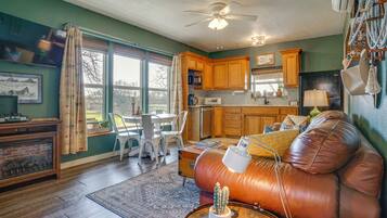 Apartment (1 Bedroom) | Interior