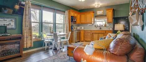 Apartment (1 Bedroom) | Interior