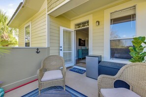 Apartment (2 Bedrooms) | Interior - < 1 Mi to Beach: 30A Escape w/ Bikes + Pool Access (Santa Rosa Beach)
