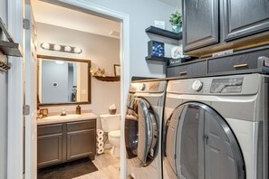 Apartment (3 Bedrooms) | Interior - 4 Mi to Main St: Grand Junction Townhome w/ Patio! (Grand Junction)