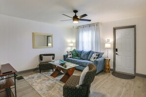 House (2 Bedrooms) | Interior - Work, Relax & Explore The 'burgh! Mckeesport Home (McKeesport)