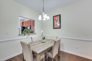 Interior - Dog-friendly Townhome w/ Patio in Charlotte Area! (Matthews)