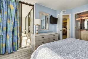 Interior - Steps to Ocean! Myrtle Beach Getaway w/ Balcony (Myrtle Beach)