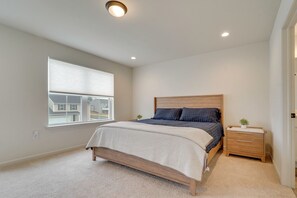 House (4 Bedrooms) | Interior - The Lion's Loft - Game Day HQ 7 Mi to Penn State! (Bellefonte)