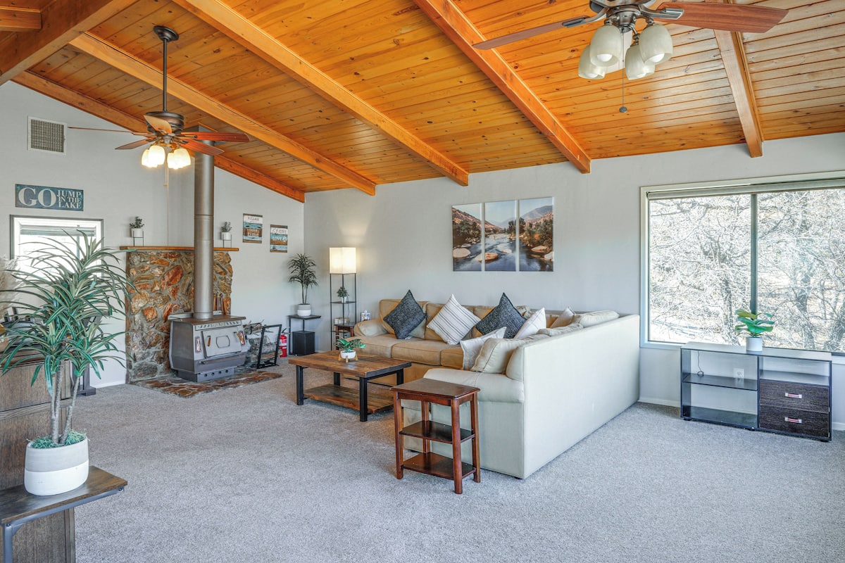 House (4 Bedrooms) | Front of property