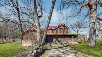 Bagian depan properti