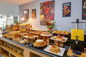 Bao gồm bữa sáng buffet hàng ngày 