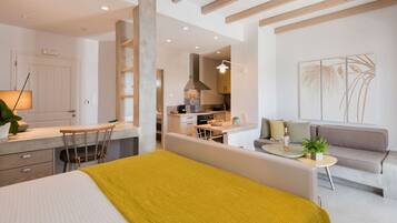 1 Schlafzimmer, Schreibtisch, Bügeleisen/Bügelbrett, Reisekinderbett