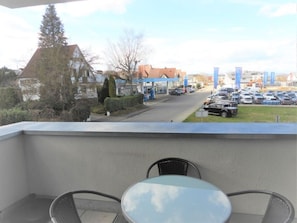 Outdoor dining - Ferienwohnung Badnerstraße L3 (Endingen am Kaiserstuhl)