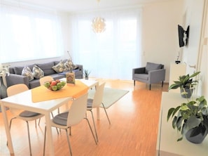 Dining - Ferienwohnung Badnerstraße L3 (Endingen am Kaiserstuhl)