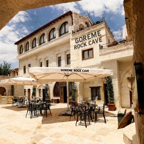 Outdoor dining - Göreme Rock Cave (NEVŞEHİR)