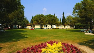 Mobile Home | Garden