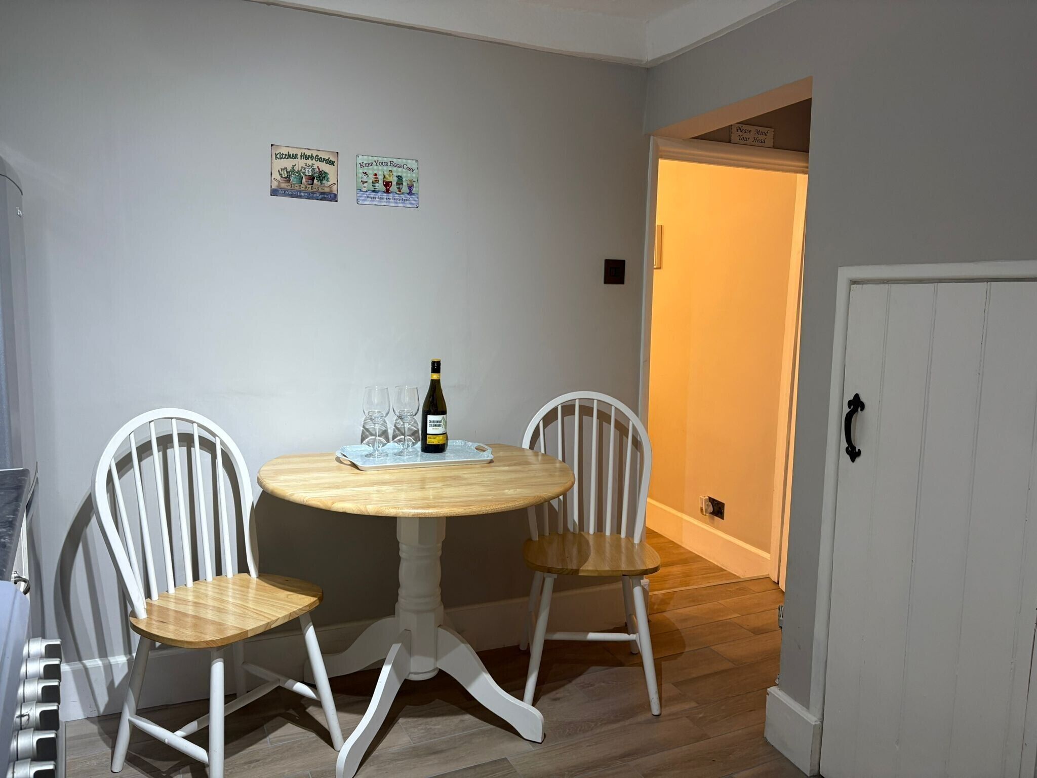 House, 1 Bedroom | Dining room