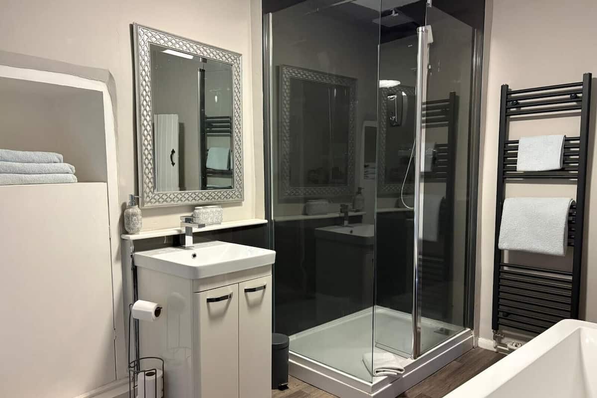 House, 1 Bedroom | Bathroom