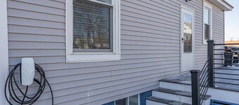 Modern 3-Bed Apt-Parking & W/D