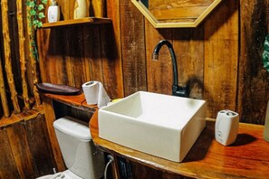 Bathroom - Chale da Arvore (Belém)