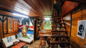 Chalet | Living area